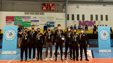 Volei Dumbria bronce na Copa Galicia