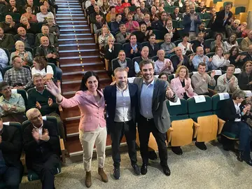 FOTO Presentacion PP Carballo CARBALLO