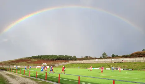 Arco da Vella en Arlina para un partido de infantis