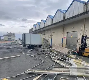Temporal no porto de Muros