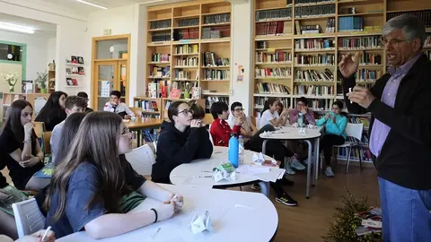 Ramon Cortizas mes do libro IES Baio 2