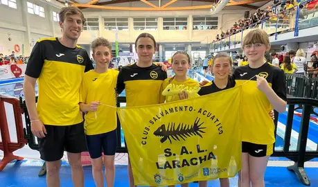 deportistas do SAL de Laracha en Valencia
