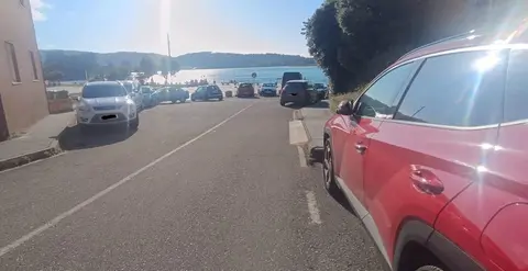 mal aparcado na praza do Pendon