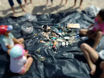 Lixo Plastico recollido en Mar de Fora