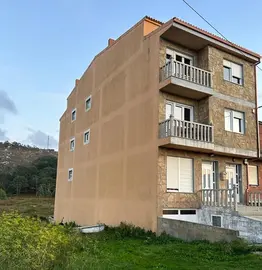 vivenda denunciada Arou