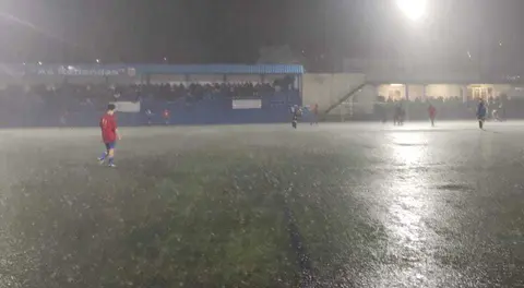 Imaxe do Cabana Corme na Redondas pasado por auga