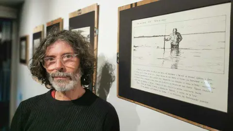 Nando Leston coa sua exposicion de estampas de Caldebarcos