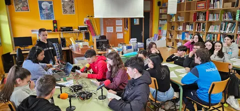 agareso radio activista IES Ponte do Porto 2