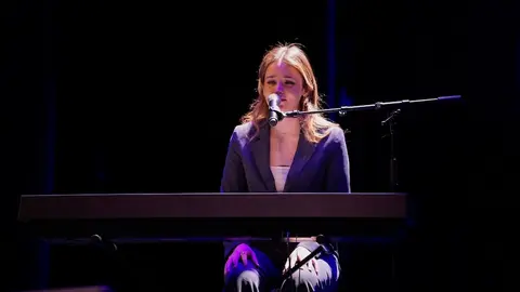 A cantante larachesa Daniela Montes no Quero Cantar