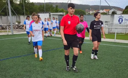 Ponteceso e Dumbria saltando ao Pinguel