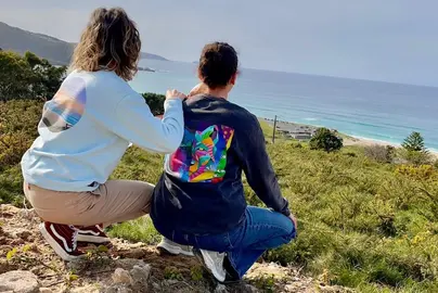 Modelos de Esquio sobre a praia de Razo