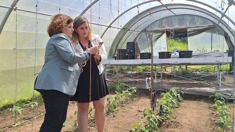 Cristian Gil Rey coa Delegada do Goberno María Rivas en Azura Agro Tech 1