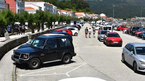 Aparcamento do Porto de Muros