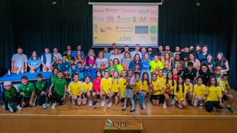Foto de Familia da Gala do Futbol da Costa QPC 2024-Foto-Adan Perz Fidalgo