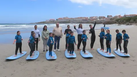 Laracha-Aprende a través do surfing
