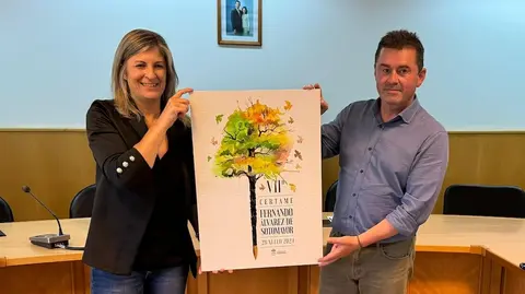 Raquel Fondo e Mato Presentacion Certame de pintura Álvarez de Sotomayor