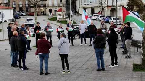 Concentración Palestina Corcubion 21-10-24 copia