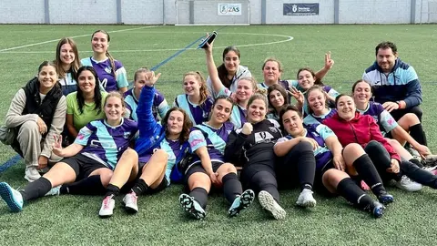 Sporting Zas con Anxo Garrido celebrando a primeira vitoria da historia