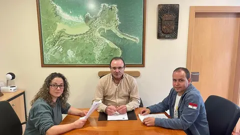 Vanessa Cores Eduardo Parga e o Concelleiro Rodrigo Mato