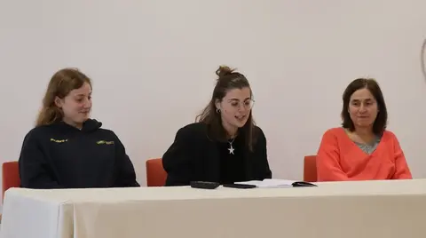 Elena Vazquez Laura Rodriguez e Maria Varela Bardanca na charla QPC en Buno