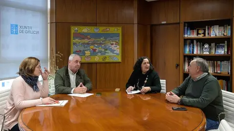 Reunion alcalde Laracha con Belen docampo