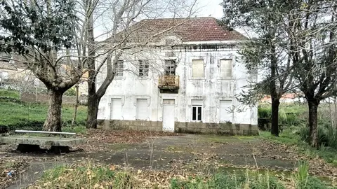 Escola Unitaria de Serres-Muros