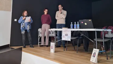 María Fernández Santiago con Fina Paulos e Oscar Rey Calo en Brens