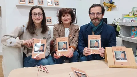 Presnetacion de Xose Andrade na Libraria Clarion de Carballo