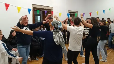 Foliada da Universidade Popular de Corcubion 2