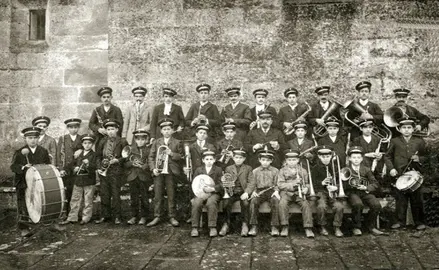 A BANDA DE MÚSICA DE MUROS