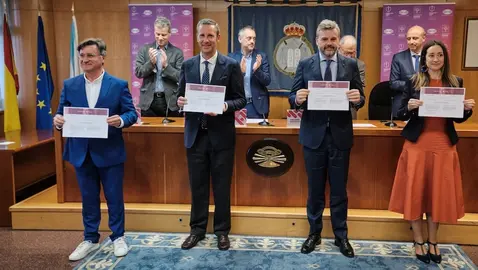 Julio Bazarra co titulo de postgrao en Xestión de Riscos- Foto-XaimeCortizo