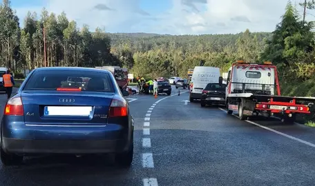 accidente na AC552 en Dumbria