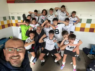 Dumbria CF Campion Infantil cos Senra