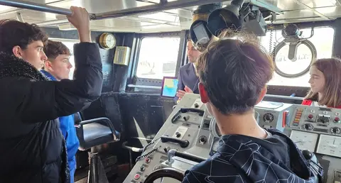 O alumnado do Pedra da Aguia visita o Patrulleiro Tabarca 2