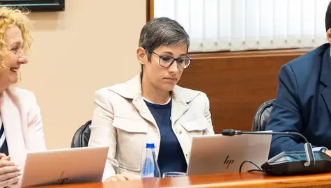 Paula Mouzo na Comisión 1ª