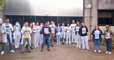 Concentacion no Hospital de Cee contra as Agresions aos sanitarios