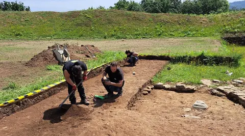 VIMIANZO - ESCAVACIÓN CASTRO3