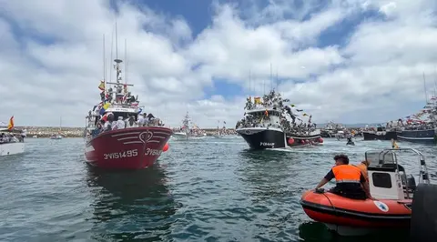 Procesion Maritima das Festas do Carme de Camarinas-Foto-Felipe Sar