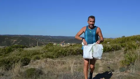 O activista Quique Bolsitas.Foto-huelvainformacion