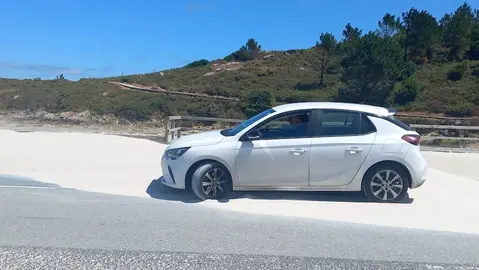 area na estrada na praia da Cruz Muxia 2