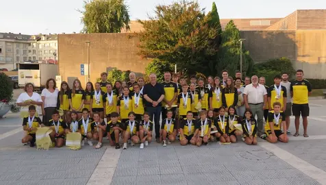 Recibimento Club SAL na Laracha 1