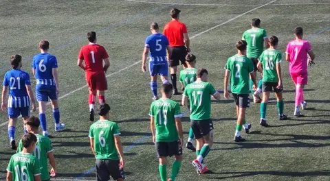 Imaxe dun choque entre Baio e Fisterra esta pretemporada