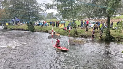 imaxen competición dumbria piraguismo