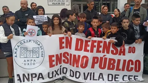 Concentracion do CEIP Vila de Cee 1