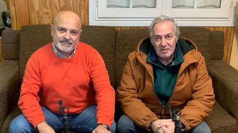 Luis Corral e Jose Olveira en Caminondo a Bo Porto da radiONeria