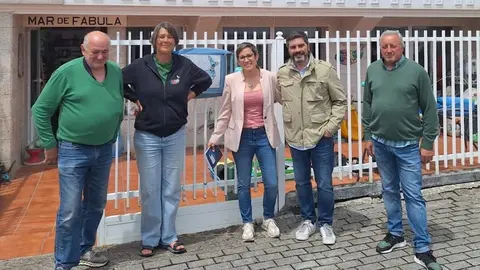 Paula Mouzo con membros de Mar de Ardora