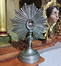  imaxe do relicario do Santo da freguesia de Goians-Carballo