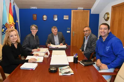 Portos de Galicia-reunión Confraria Corme