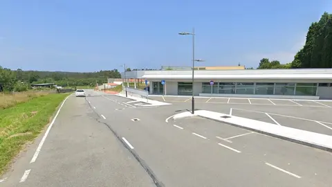 Estrada do centro medico de Buno utilizada para carreiras