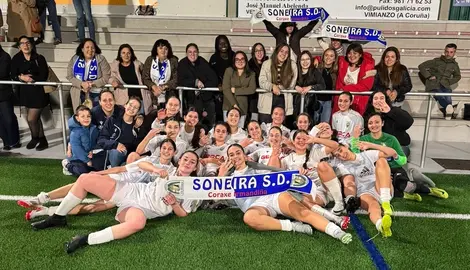 11 do Soneira FM celebrando a vitoria